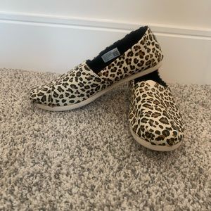 TOMS Women’s Cheetah Print Shoes
